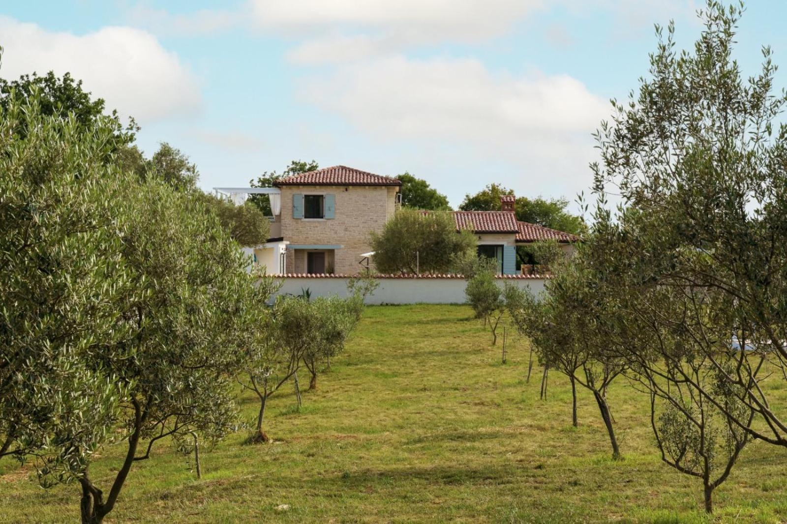 Luxury Villa In Istria - 9,000 Sqm Private Estate With Pool & Sauna, 15 Min To Sea, Near Fazana, 3 Bedrooms Juršići Exterior foto